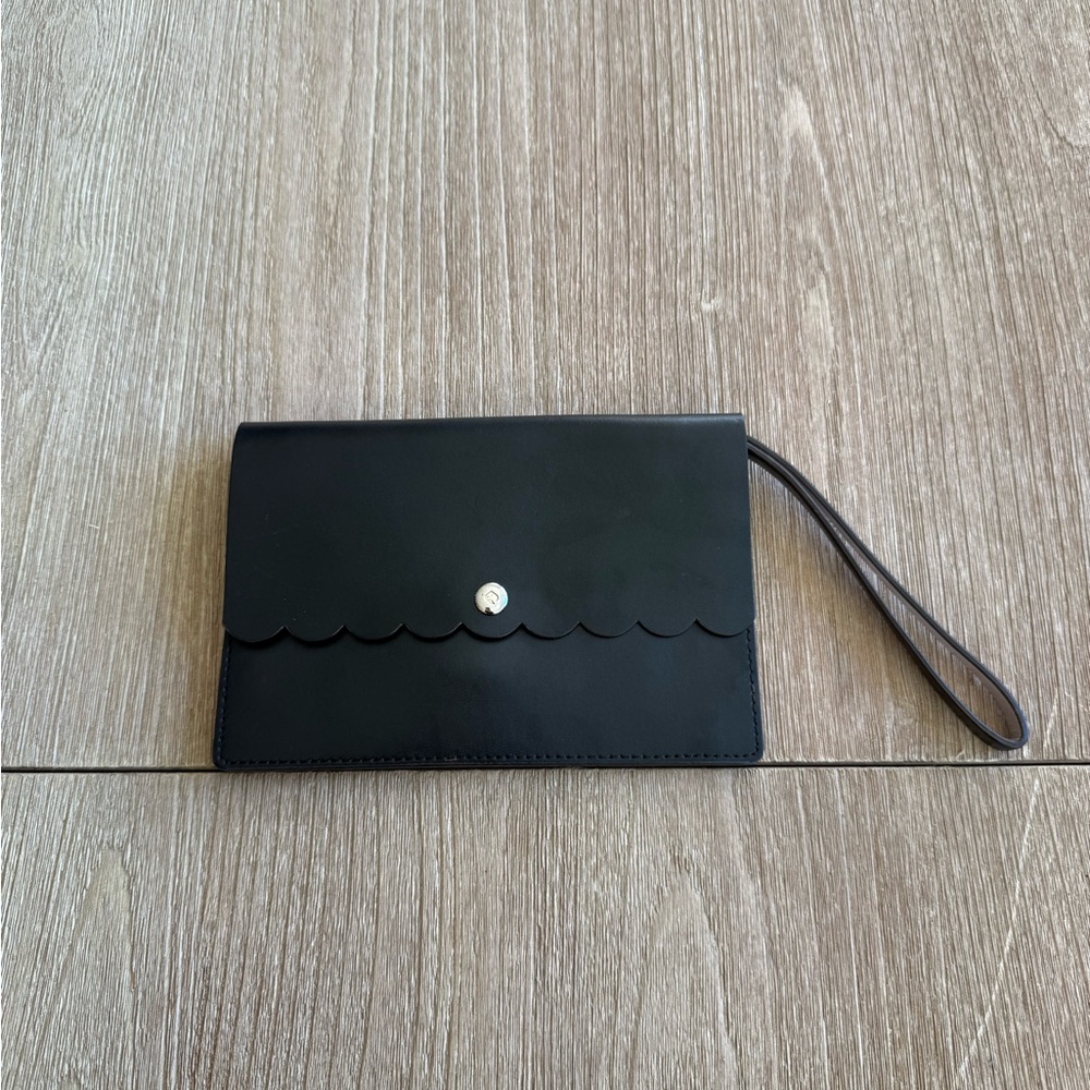 Kate Spade Black Wristlet Clutch